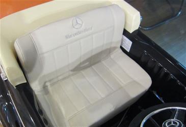 Mercedes Benz 300S til børn 12V m/2.4G Fjernbetjening, Radio og gummihjul-2